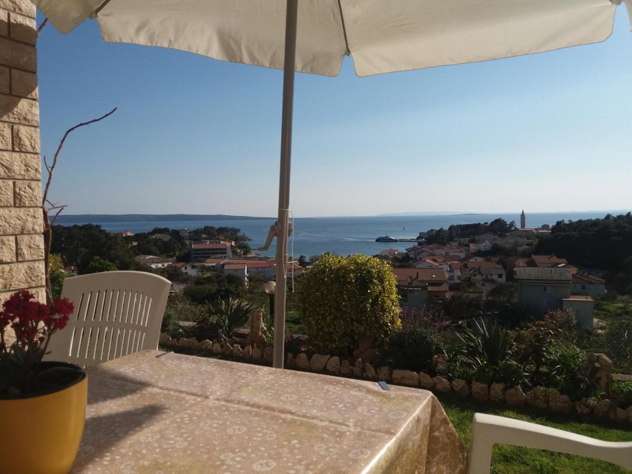 Guest House Lucija Banjol Bagian luar foto